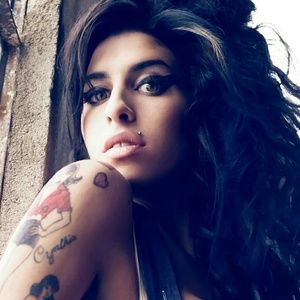 Meet your Posher, Mariza