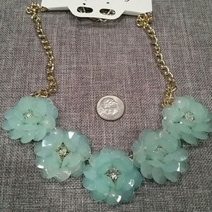 Mint Flower necklace