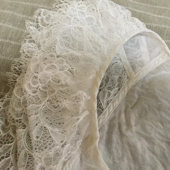 Boho chic white top - Picture 2 of 4