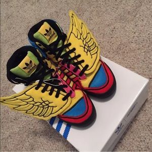 Jeremy Scott *(Comment Offers)