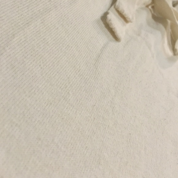 Cream top with neckline keyhole and tie detail - Picture 3 of 3