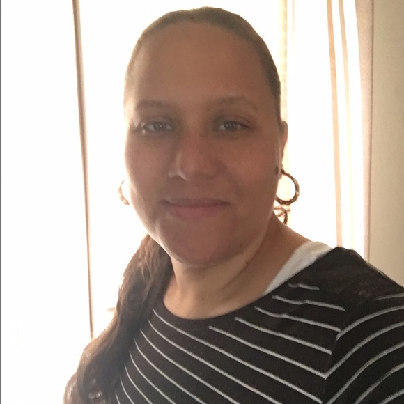 Meet your Posher, Leannette - Picture 1 of 1