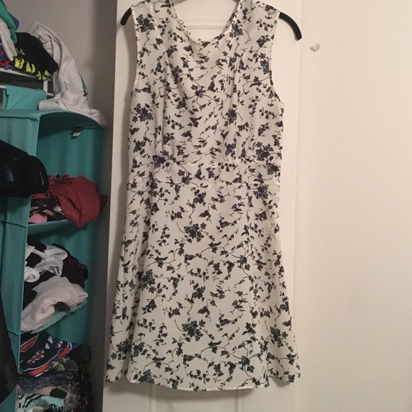 Ivory dress with ivy pattern