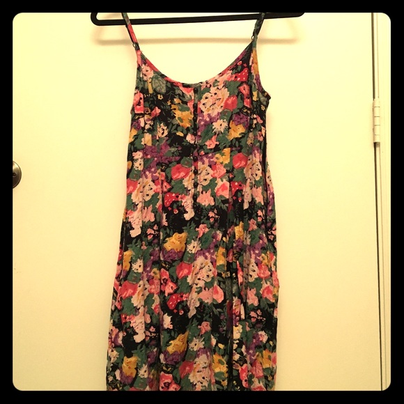 Floral dress with button detail