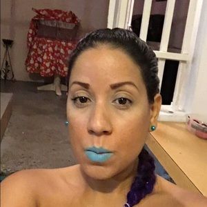 Meet your Posher, Aida liz