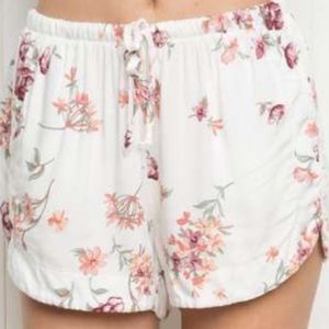 BRANDY MELVILLE shorts