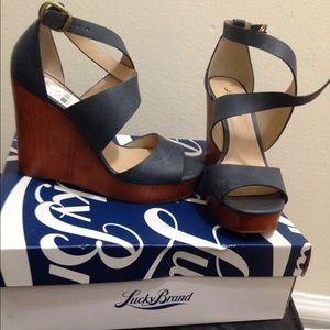 Lucky Brand Sandals