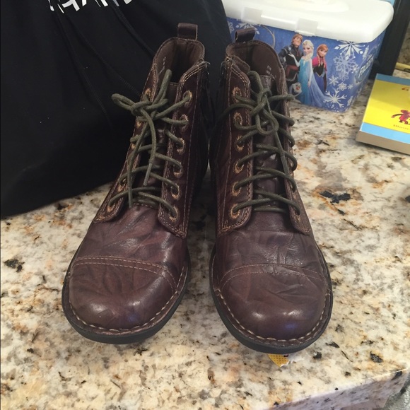 Brand new Clarks leather booties