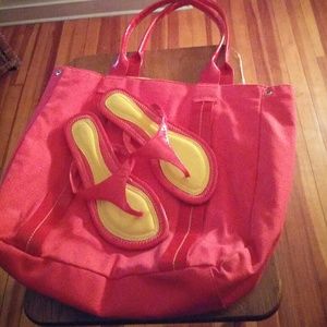 🎈SOLD🎈 Avon tote & matching flip flops - (084)