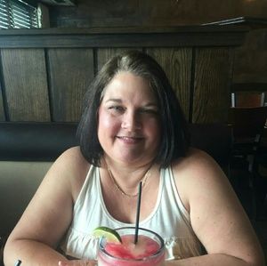 Meet your Posher, Linda