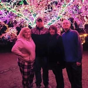 Meet your Posher, Loretta