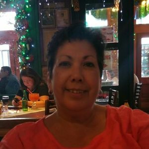 Meet your Posher, Liz