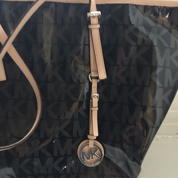 Large Michael Kors jet set tote