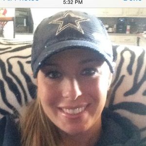 Meet your Posher, Briana