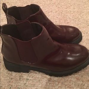 Maroon ankle boots ✨