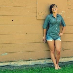 Meet your Posher, Em