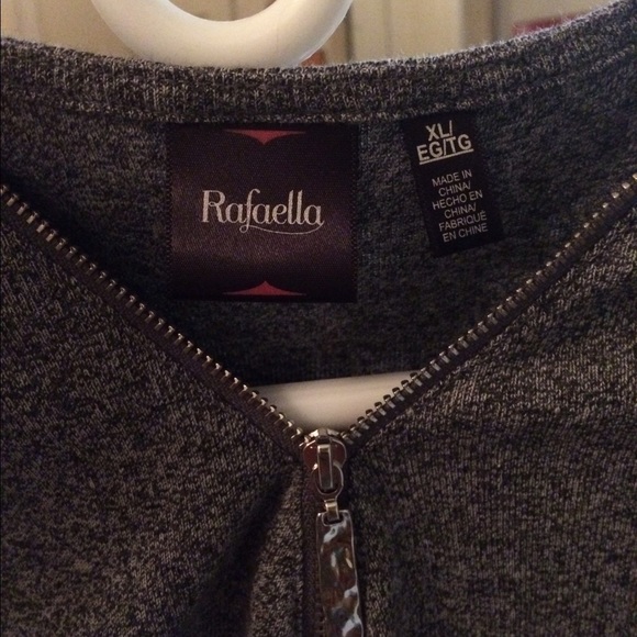 Rafaella XL zip up shirt - Picture 3 of 3