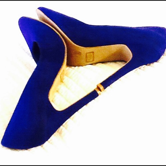 Blue suede high heels shoes