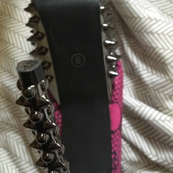 Skulls and Spiked Platform Heels! - Picture 3 of 4