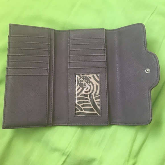 GUESS Wallet - Picture 2 of 3