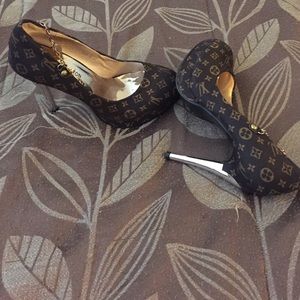 LV shoes