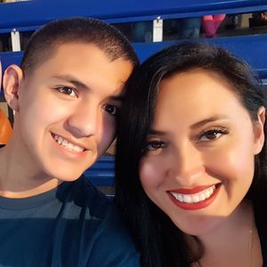 Meet your Posher, Leonor