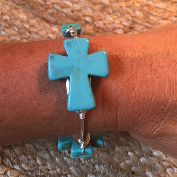 Turquoise Cross Bangle⚜New! - Picture 2 of 3