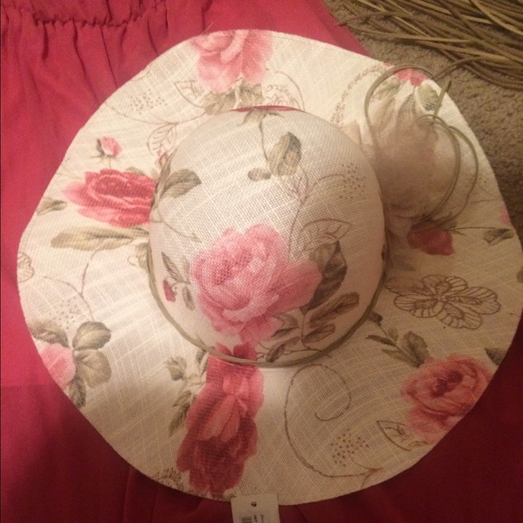 🌸Summer Garden 🌸 Linen Hat!