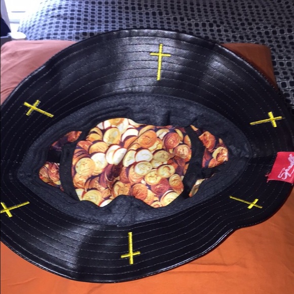 Bucket hat - Picture 3 of 3