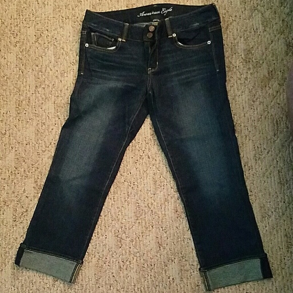 AE never worn capri jeans. Sz 10 Regular