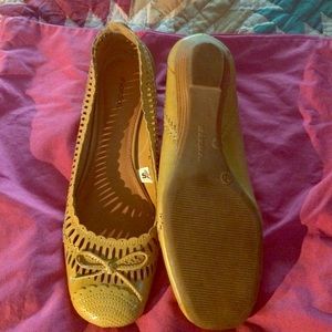 Yellow wedge flats.