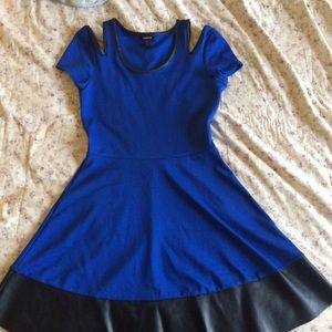 Blue cotton and faux leather short sleeve dress