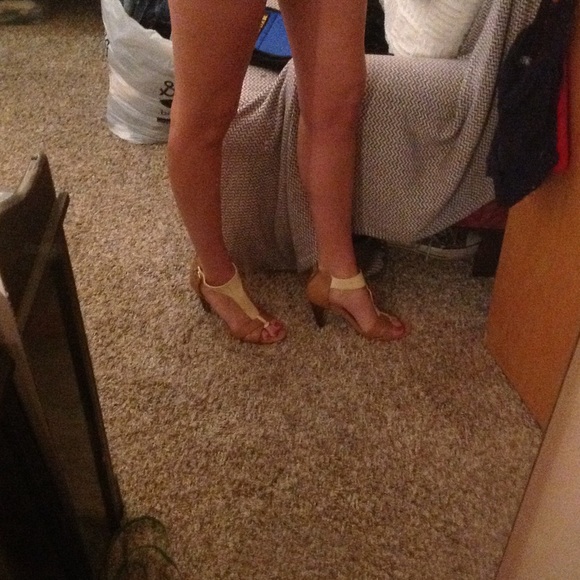 Sold - Picture 3 of 3