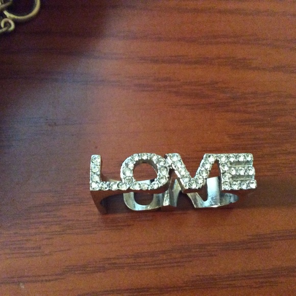 New! LOVE Rhinestone ring