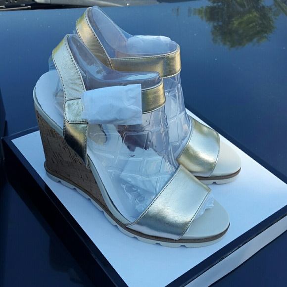 Women's pair of nine west brand new heels