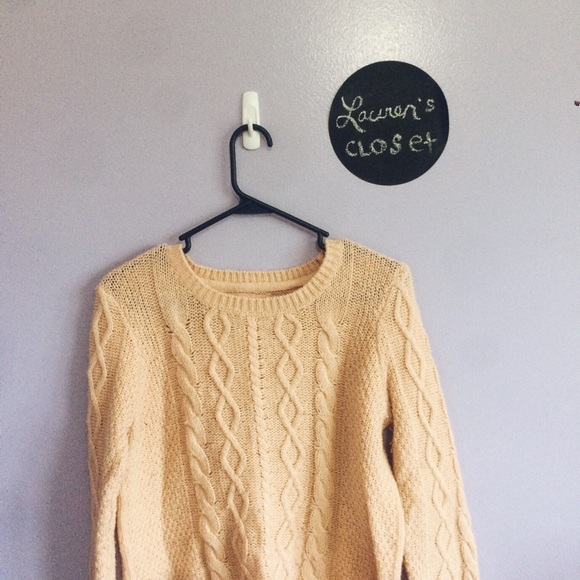 **SOLD Light Pink F21 sweater