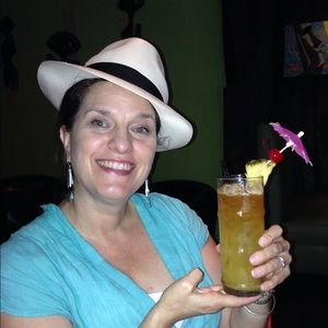 Meet your Posher, Deborah