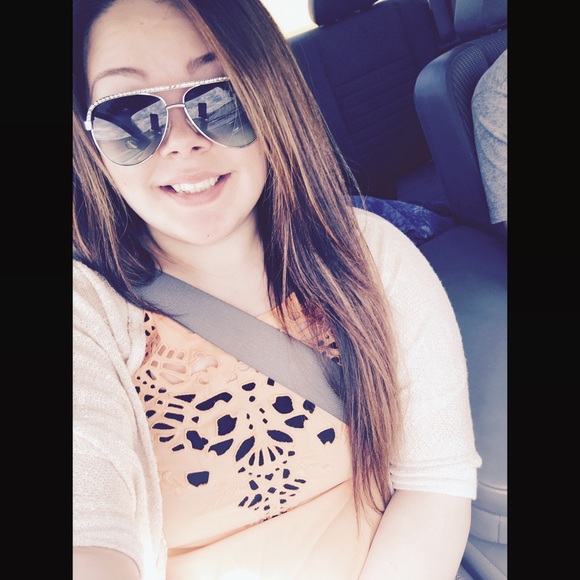 Meet your Posher, Zoe