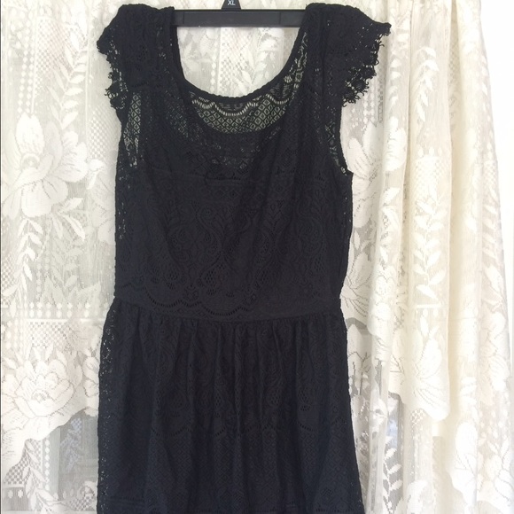 Black lace dress