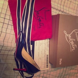New in box with receipt Christian Louboutins 37.5