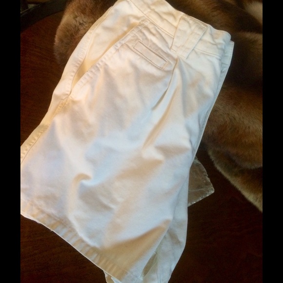 Lizwear Bermuda Shorts - Picture 4 of 4