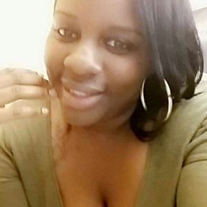 Meet your Posher, Simone