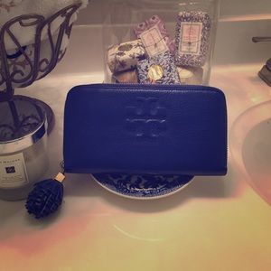 Tory Burch zip around wallet