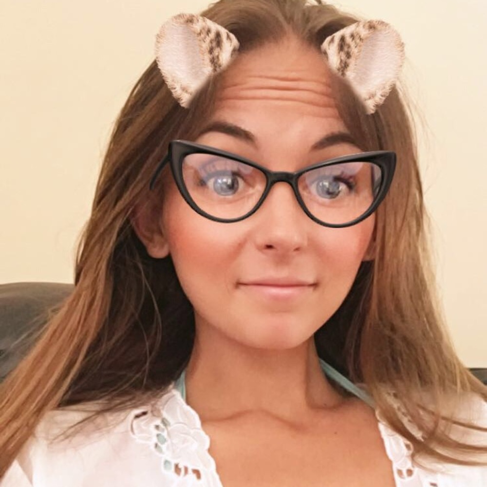 Meet your Posher, Becky