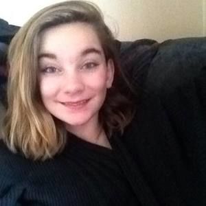 Meet your Posher, Chloe