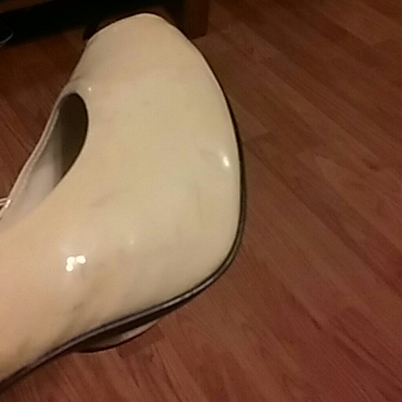 Jessica Simpson heels - Picture 3 of 4