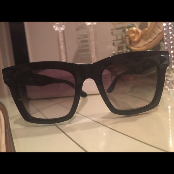 Authentic Valentino sunglasses main image 3