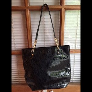 Michael Michael Kors jet set black leather tote