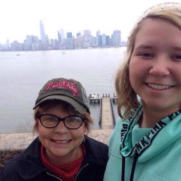 Meet your Posher, Cassie - Picture 1 of 1