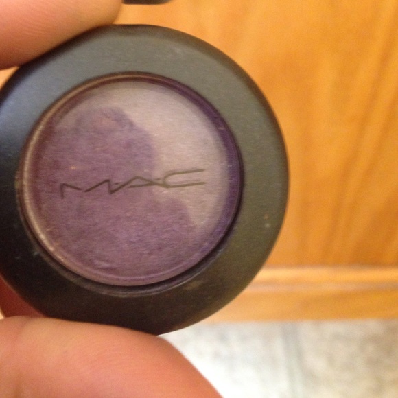 SOLD Mac eyeshadow satellite dreams - Picture 2 of 3